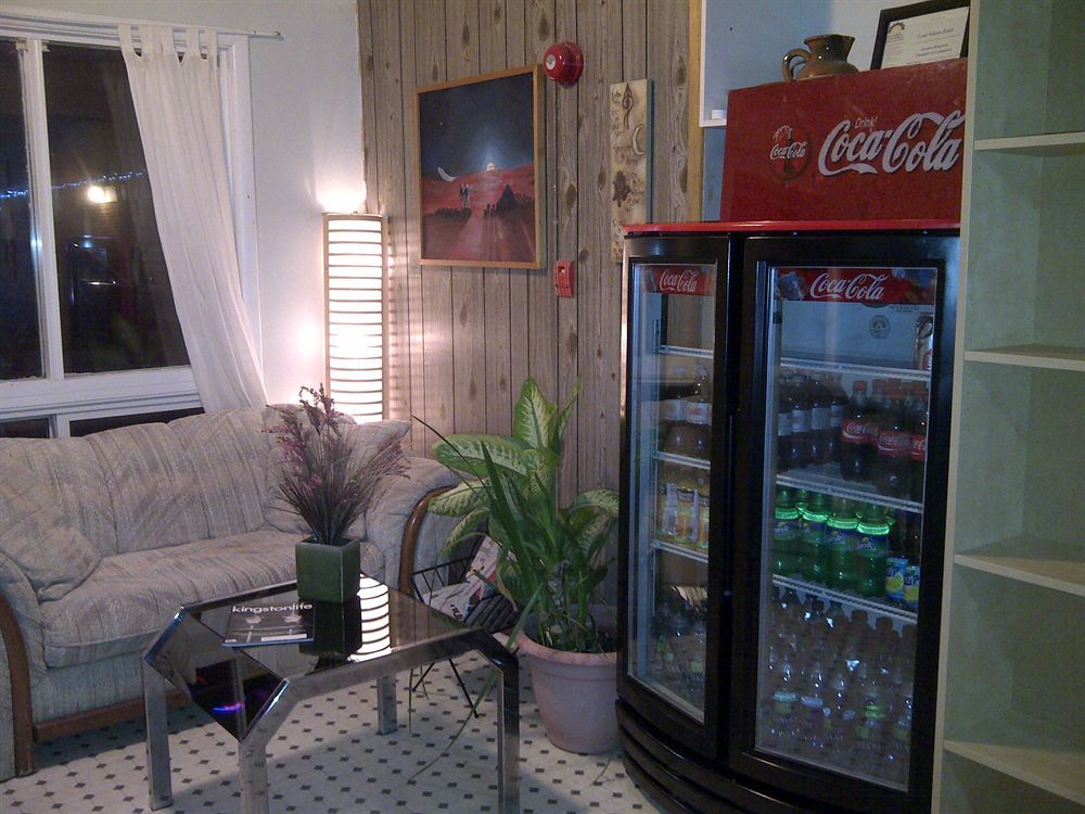 Lord Nelson Motel Кингстън Екстериор снимка